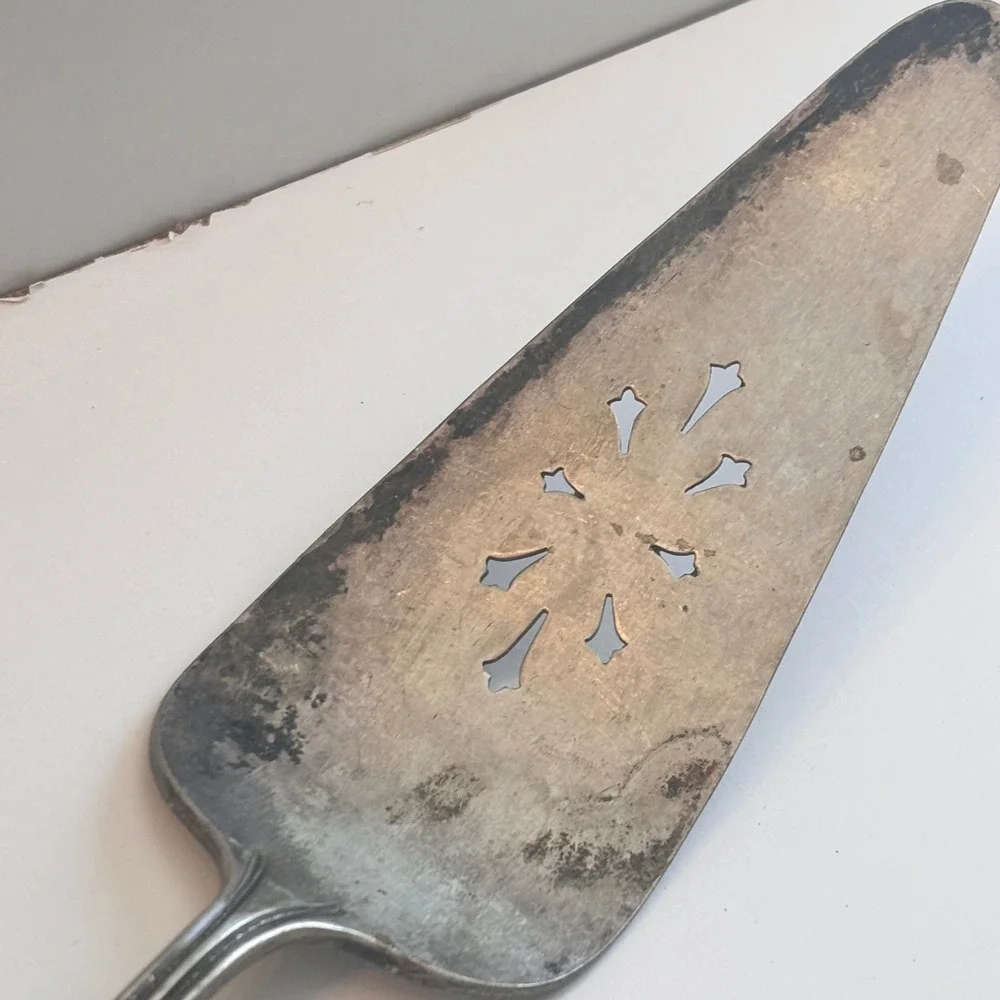Vintage Silver Plated Ornate Cake Server‎ Pie Server Floral Engraved Server